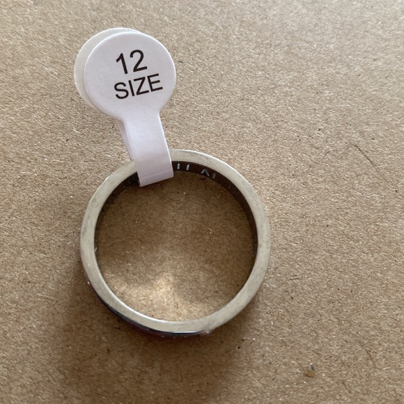 🆕Unisex Titanium Silver Roman Numeral Ring with Zircon Stone: Size 12 - Picture 4 of 5